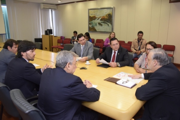 90238G-5273741df12e4b0c9f1b735312de241a1024x683