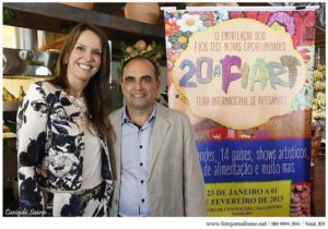 Julianne Faria (titular da Sethas) e Neiwaldo Guedes (organizador da Fiart)