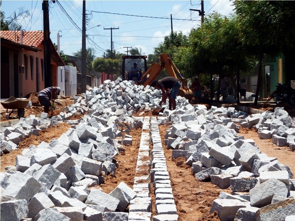 Obras no Alto da Torre - foto Semov